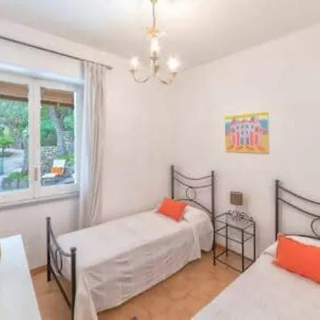 Forio Casa Villa, La Grille Du Coq 3 Il Prezzo Della E Riferito All'intero Con Il Limite Delle Persone Previste N 6 * Ischia